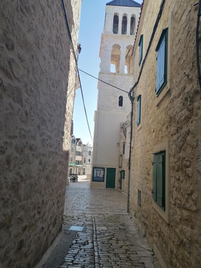 Häuschen am Meer Vodice Exterior foto